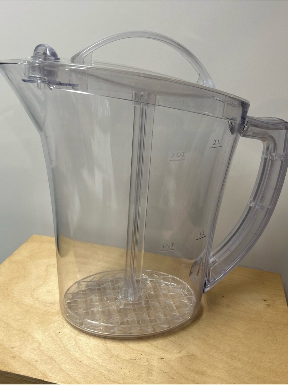 Pampered Chef Quick-Stir Pitcher 2 QT/Liter Mixing
Pitcher Acrylic 2278